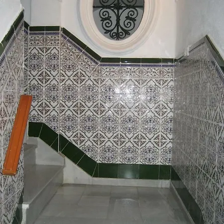 Luminoso Y Acogedor Atico En Plaza La Yerba, Jerez *